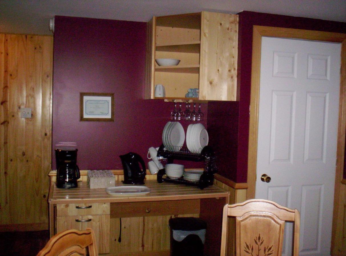 Gite Au P'Tit Bonheur B&B Коутикук Екстериор снимка
